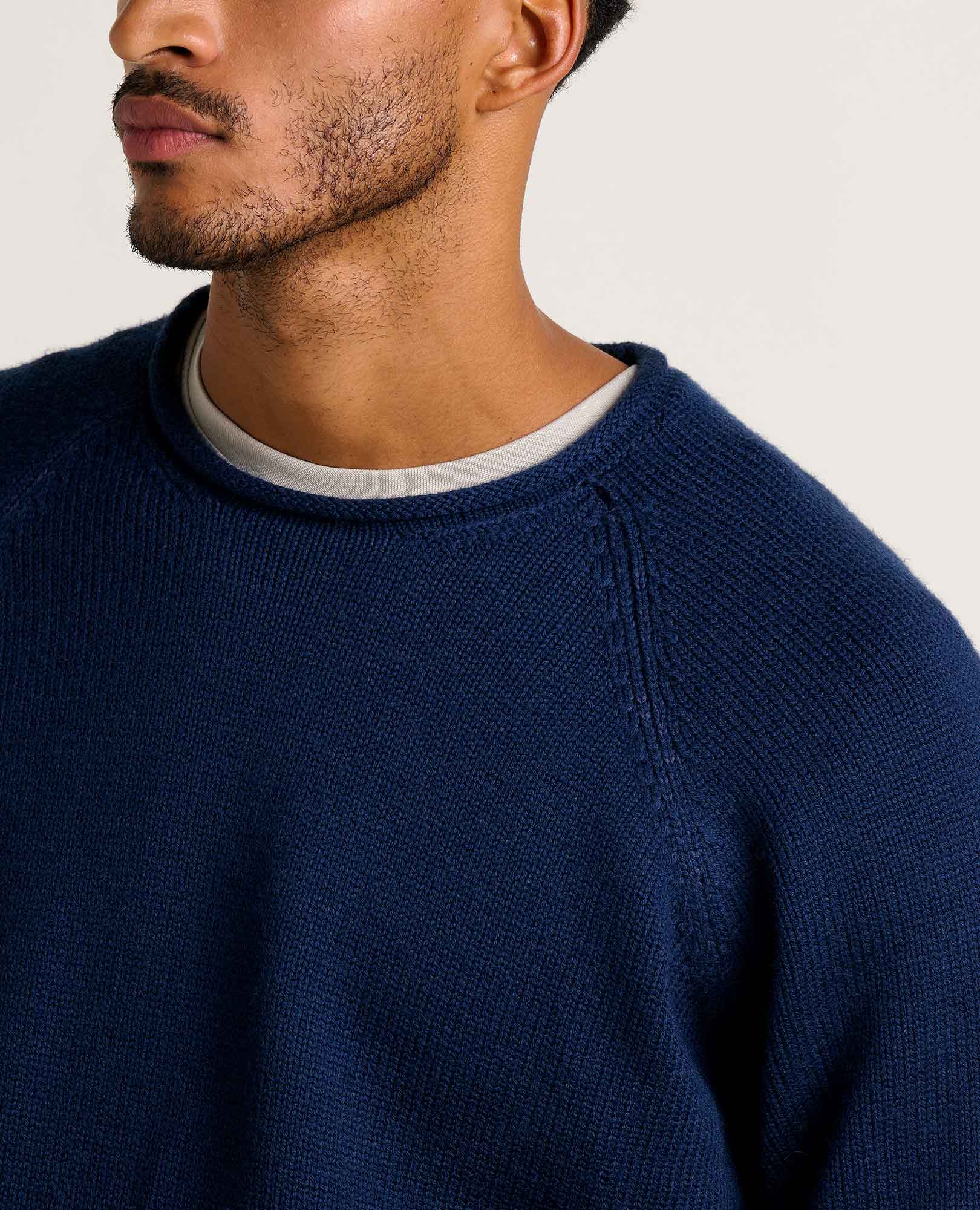 Men's Alpineglo Sweater - Image 5