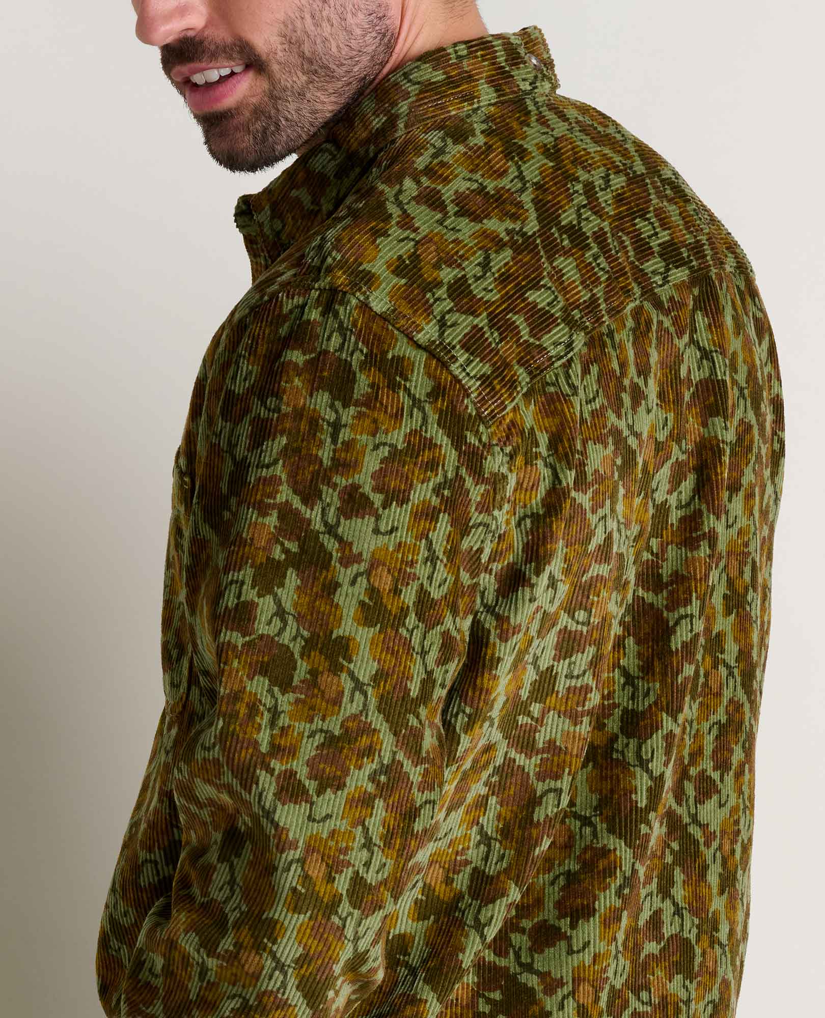 Men's Cascadia Cord Shirt - Image 4